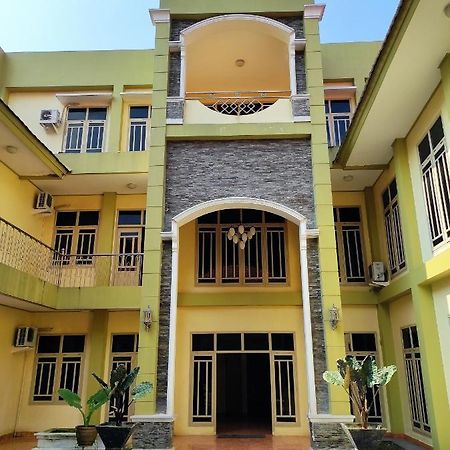 Hotel Randik Sekayu Exterior photo